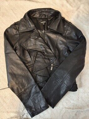 Bebe Black 100% Leather Moto Crop Jacket Size M
